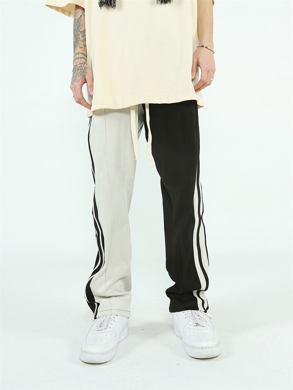 Sweatpants with line on the side on sale